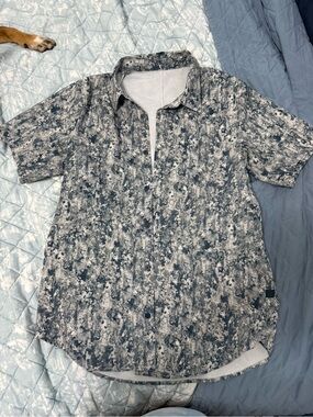 Lululemon Short-Sleeve Button-Up Shirt